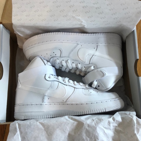 Nike Air Force 1 High (GS) - Picture 6 of 6